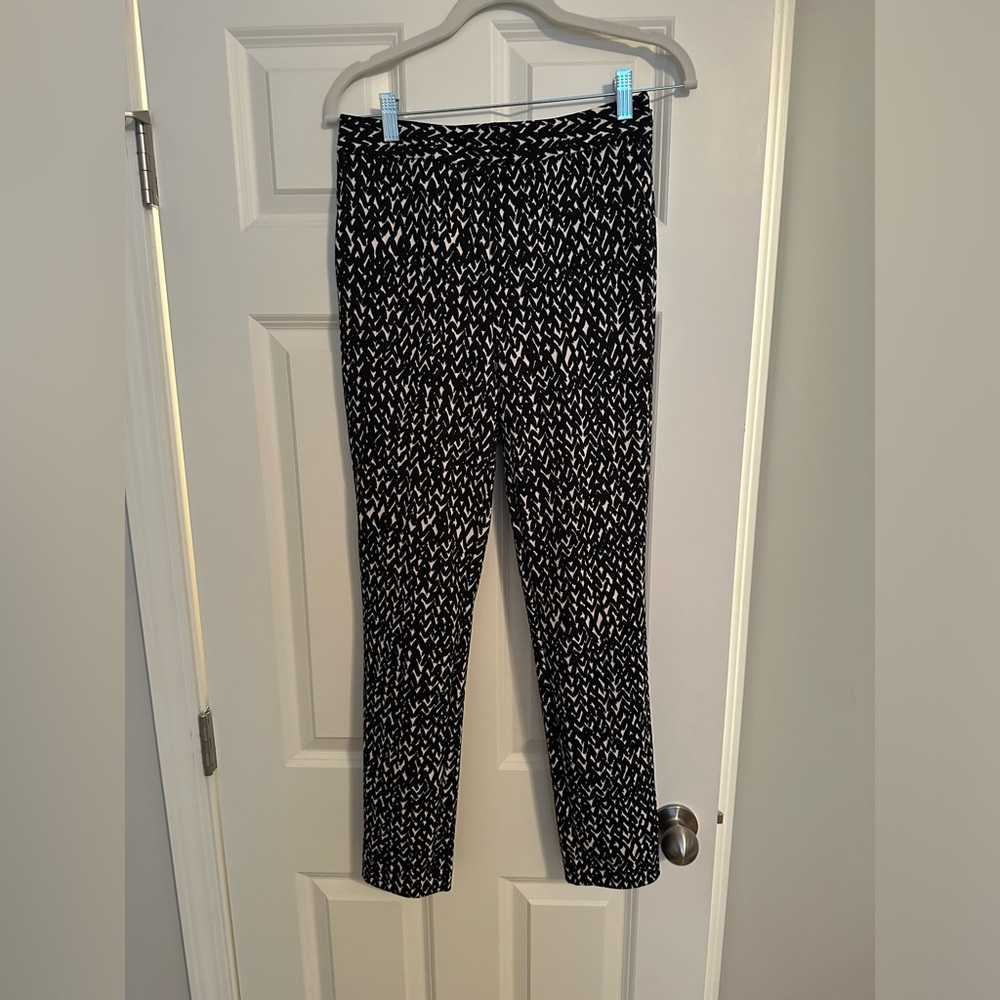 Express Black and White Ankle Pants black heart pattern
